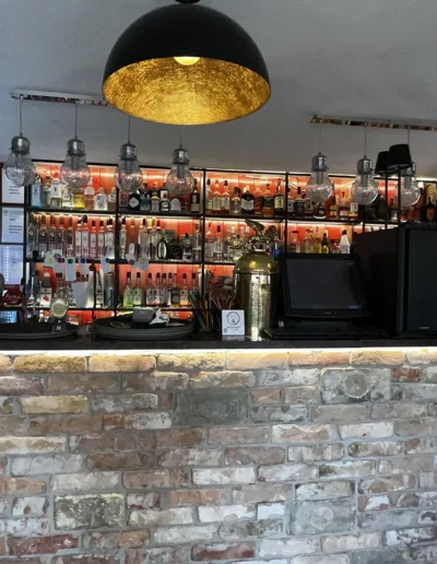 Gondűző étterem és pizzéria - Visegrád - pult